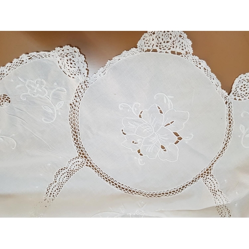 351 - Round Hand Embroidery Tablecloth (Ø168cm)