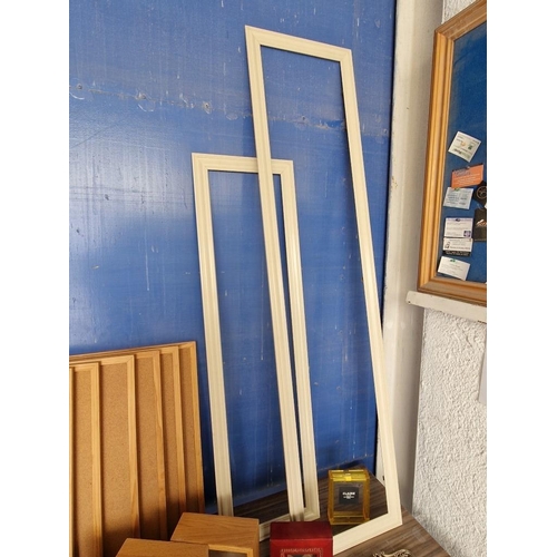 524 - Large Qty of Assorted Picture Frames; 2 x Aluminium, Various Wood, Box Frames, Table Top / Standing,... 