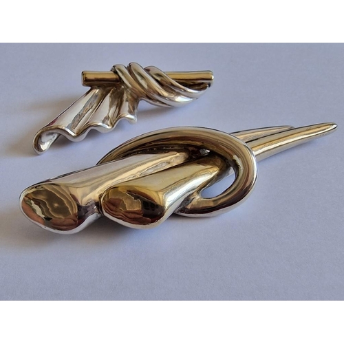 80 - 2 x Decorative Hand Made Silver (.925) Broaches from South Africa, One with Gold Plated Decoration, ... 