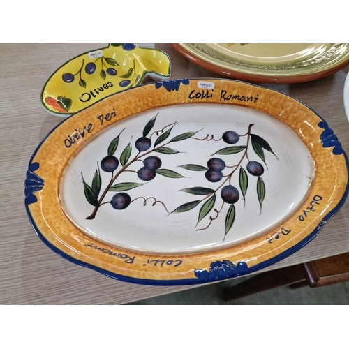 92 - 5 x Decorative Plates / Dishes; Large Oriental Wall Plate and Floral Plate (Approx. Ø: 37cm), Olive ... 