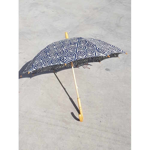 262 - 2 x Vintage Ladies Parasols (Wood / Fabric)