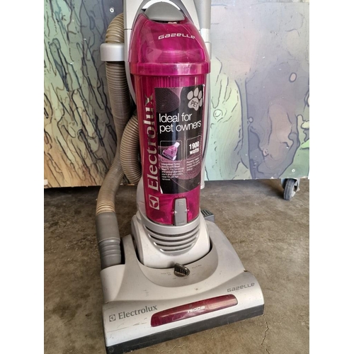 771 - Electrolux 'Gazelle' Upright Vacuum Cleaner (Tested & Working)