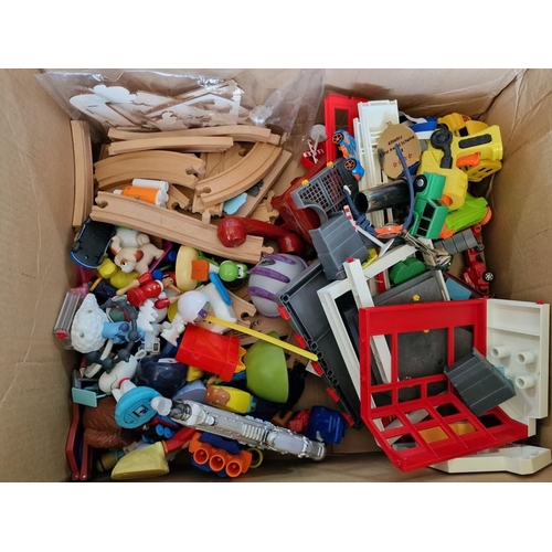 773 - Large Collection of Toys, Games, Books, Party Decoration, etc