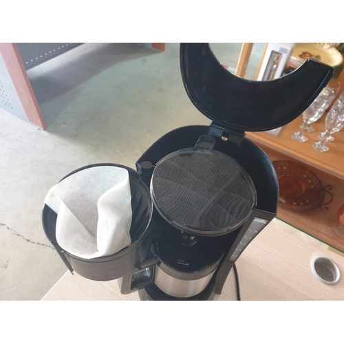 778 - DeLonghi Filter Coffee Machine, (Model: ICM15720.BK)