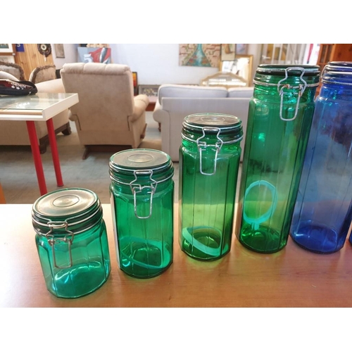 590 - Graduating Set of 4 x Blue and 4 x Green Glass Kilner Jars (8)