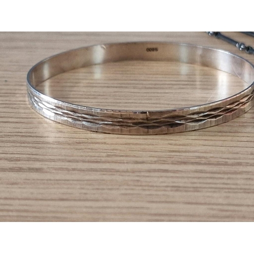 665 - Silver Bangle Bracelet with Diamond Pattern, (.800 Silver, Approx. Ø: 68mm, Weight: 10.8g), Together... 