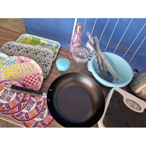 670 - Collection of Assorted Kitchen, Bathroom & Home Items; Kittle, Various Trays, Jars, Clothes Airer, B... 