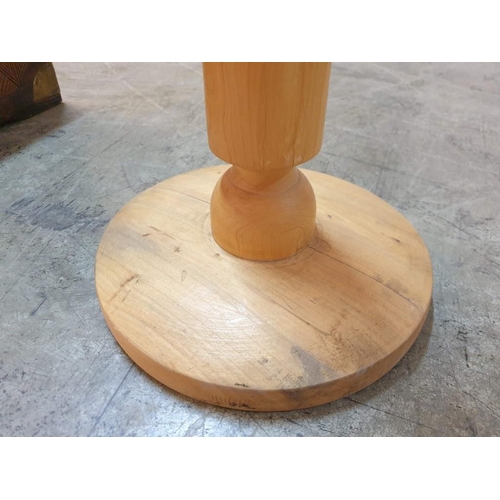 684 - Antique Solid Wood Plant / Lamp Stand with Turned Upright (Approx. Ø: 25, H: 97cm)