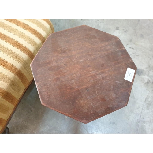 686 - Vintage Solid Wood Stool with Hexagonal Top (Approx. Ø: 29cm, H: 47cm)