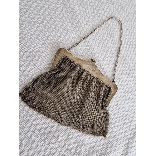 637 - Vintage Sterling Silver (.925) Mesh Purse, (Approx. W: 13cm, Total Weight: 116g).