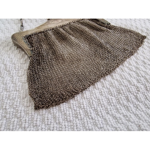 637 - Vintage Sterling Silver (.925) Mesh Purse, (Approx. W: 13cm, Total Weight: 116g).