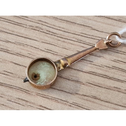 553 - Vintage 9ct Gold 'Banjo' Pendant with Mother of Pearl, (Approx. H: 30mm, Weight: 1.1g)