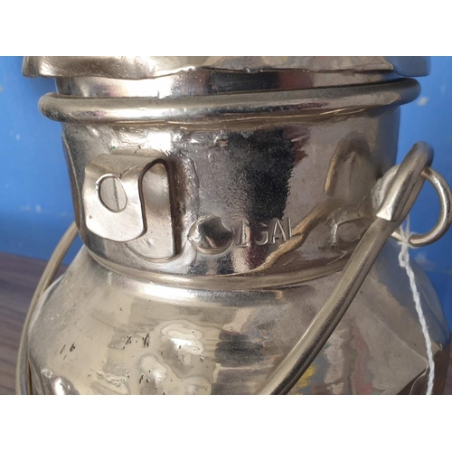 650 - 1 Gallon White Metal Milk Churn, (Approx. H: 29cm)