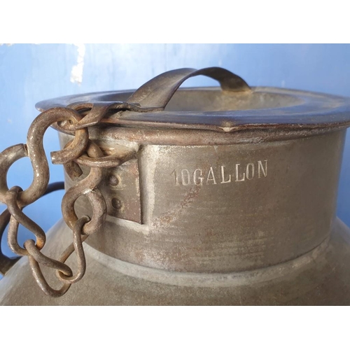 651 - 10 Gallon White Metal Milk Churn, (Approx. H: 60cm)