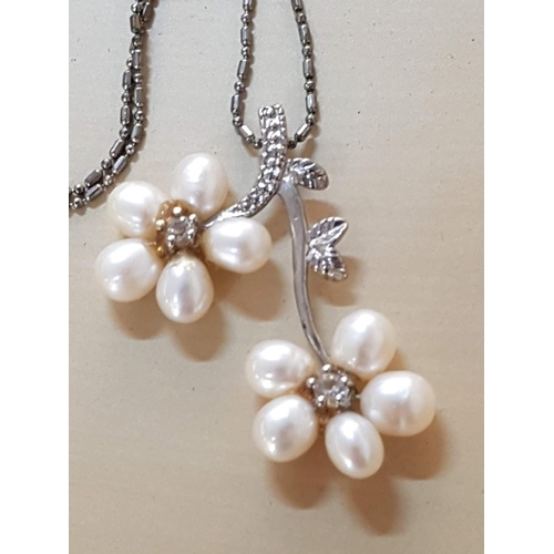 436 - 18k Gold Plated Chain / Necklace with Pearl Effect Flower Design Pendant