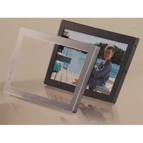 555 - Digital Photo Frame S7iDPF10 (7