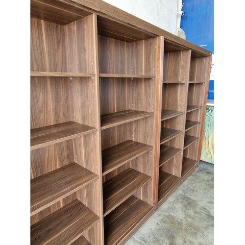 391A - 8.6 Running Meters of Wood Effect Book Shelves (4.3m Back-to-Back with End Panels), 6-Part / Section... 