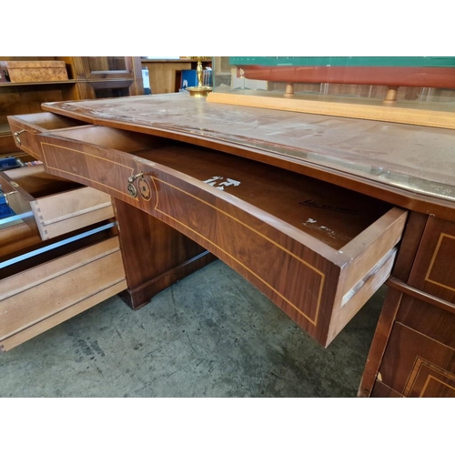 292 - Leather Top Twin Pedestal Desk with 7-Drawers, (Approx. 181 x 85 x 78cm)