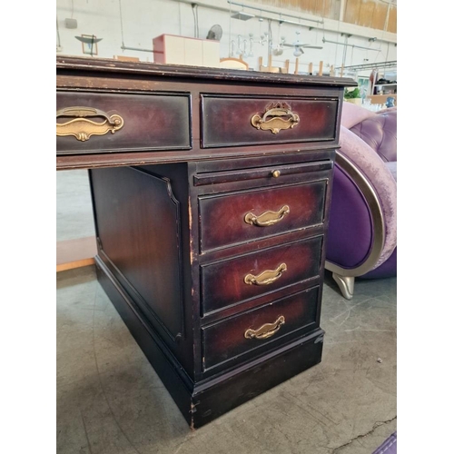 301 - Leather Top Twin Pedestal Desk with 8-Drawers and 2-Slide Out Leather Top Shelves, (Approx. 163 x 91... 