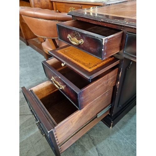 301 - Leather Top Twin Pedestal Desk with 8-Drawers and 2-Slide Out Leather Top Shelves, (Approx. 163 x 91... 