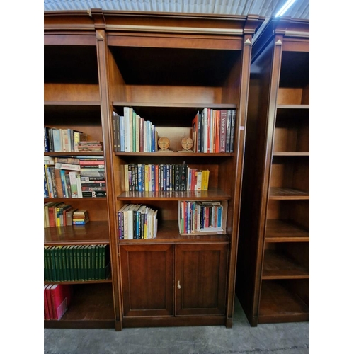 299 - 4-Part Mahogany Executive Office / Library Shelving & Display, with 2 x Double Cupboards, (Approx. 3... 