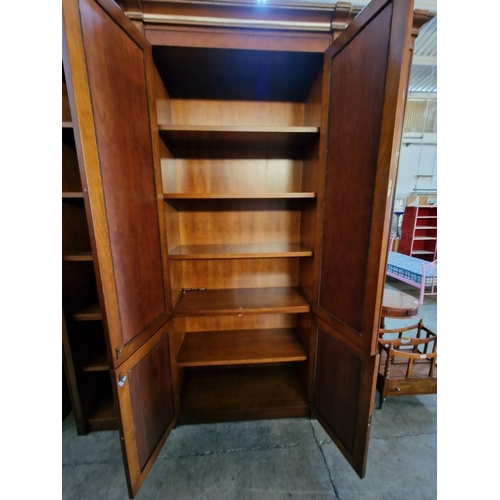 300 - 3-Part Mahogany Executive Office / Library Shelving & Display, with Double Cupboards in the Centre, ... 