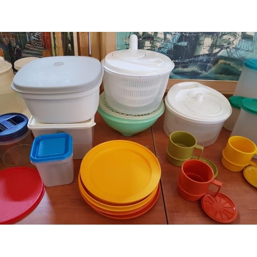 401 - Large Amount of Plastic Storage Items inc; Tupperware with Plastic Plates and Cups