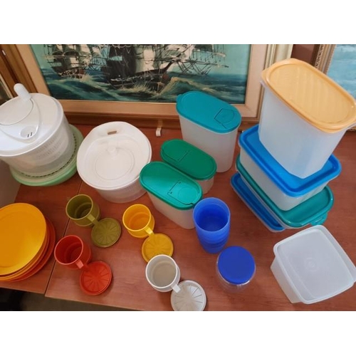 401 - Large Amount of Plastic Storage Items inc; Tupperware with Plastic Plates and Cups