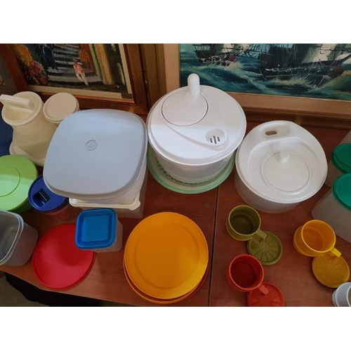 401 - Large Amount of Plastic Storage Items inc; Tupperware with Plastic Plates and Cups