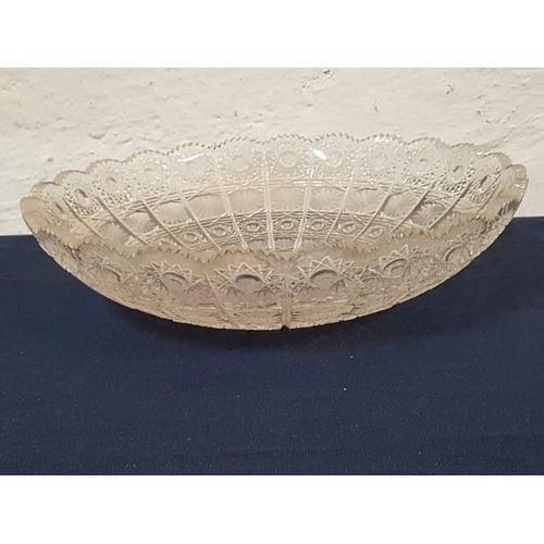 61 - Set of 2 x Large (Ø28cm and Ø30cm) Bohemia Fruit / Salad Bowls with Traditional 