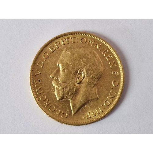 101 - British 1911 S King George V One Sovereign (Full) Gold Coin, (Approx. 8g, Ø:22mm, 22ct Gold).