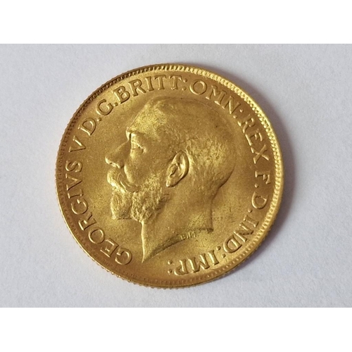 103 - British 1917 P King George V One Sovereign (Full) Gold Coin, (Approx. 8g, Ø:22mm, 22ct Gold).