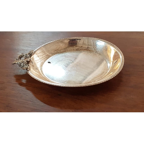 155 - Small Silver (.830) Vintage Style Dish / Plate (Ø8cm, Total Weight 28gr) Decorated with Bow