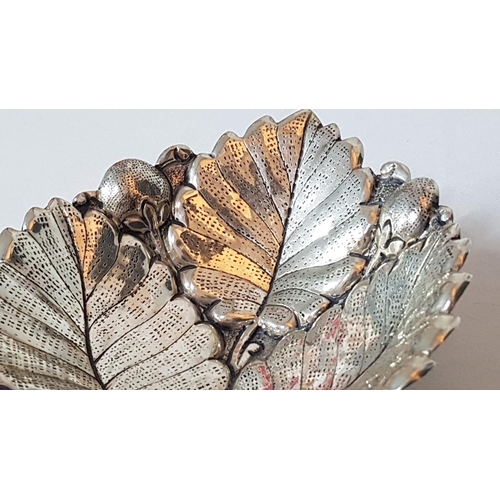 170 - Leaf and Floral Pattern Silver (.900) Bowl on Decorative Legs (11.5cm x 10.5cm) Total Weight 50gr