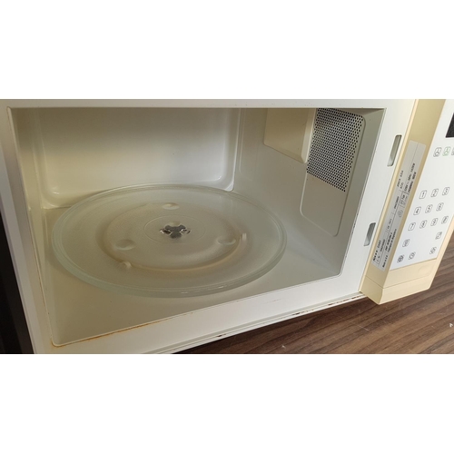 96 - Microwave Neff White Integrated (38cm) *Working when Lotted*