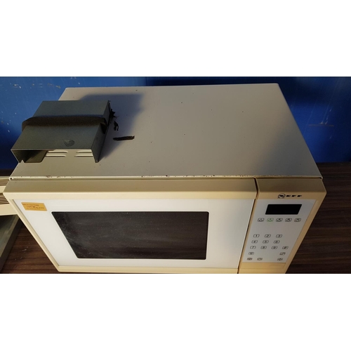 96 - Microwave Neff White Integrated (38cm) *Working when Lotted*