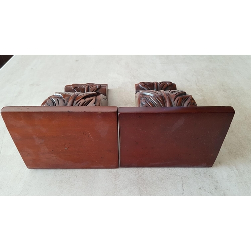 78 - Pair of Vintage Style Carved Wooden Small Shelf (H:24cm, Top Shelf: 14 x 10.5cm)