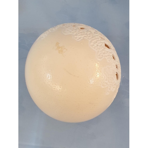 82 - Hand Craft Ostrich Egg, African Pattern (H:15cm)