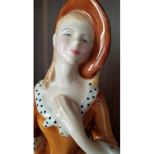 17 - Porcelain Doll / Figurine in the Colours of Fall, Royal Doulton Linda H:22.5 and Sandra HN2275, H:20... 