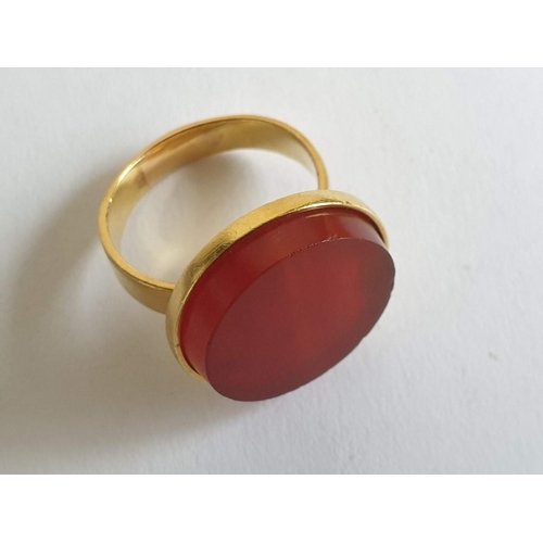 121A - 18ct Gold Ring with Faced with Round Orange Stone (Total Weight Approx. 8.8g, Size M/N)