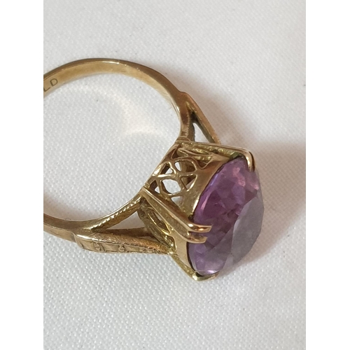 29 - 9ct Gold and Amethyst Solitaire Ring with Box (Approx 3.6gr, Size L/M)