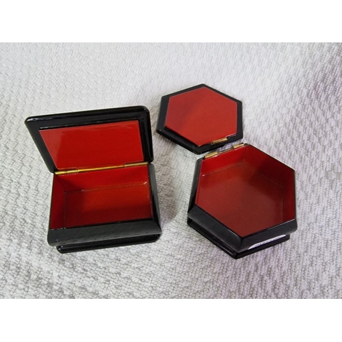 111 - 2 x Decorative Lidded Hand Painted Russian Lacquered Boxes, (Largest Approx. Ø: 8cm x H: 3.5cm), (2)