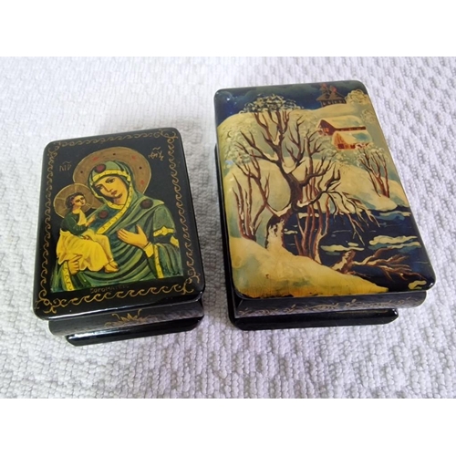 112 - 2 x Decorative Lidded Hand Painted Russian Lacquered Boxes, (Largest Approx. 9 x 6 x 3cm), (2)