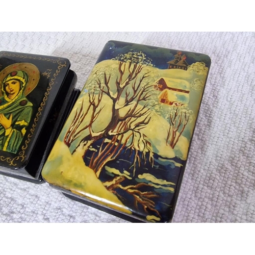 112 - 2 x Decorative Lidded Hand Painted Russian Lacquered Boxes, (Largest Approx. 9 x 6 x 3cm), (2)