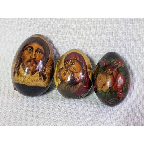 113 - 3 x Hand Painted 'Egg' Shape Russian Lacquered Items, (Largest Approx. H: 9cm), (3)