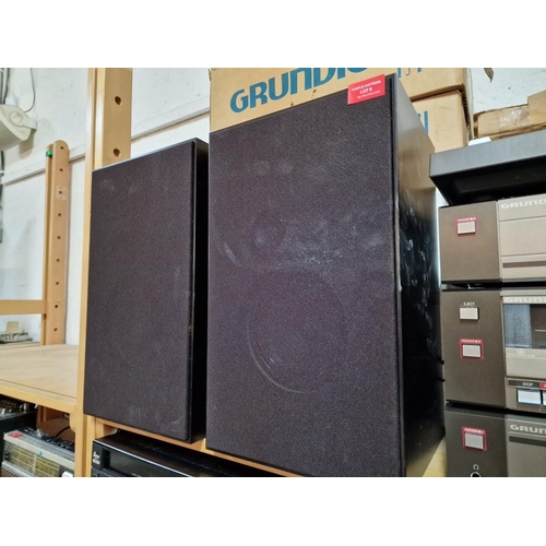 8 - Collection of Grundig Electronics; Stacking System T1700 Radio / Tuner, CF1700 Cassette DeckV1700 Am... 