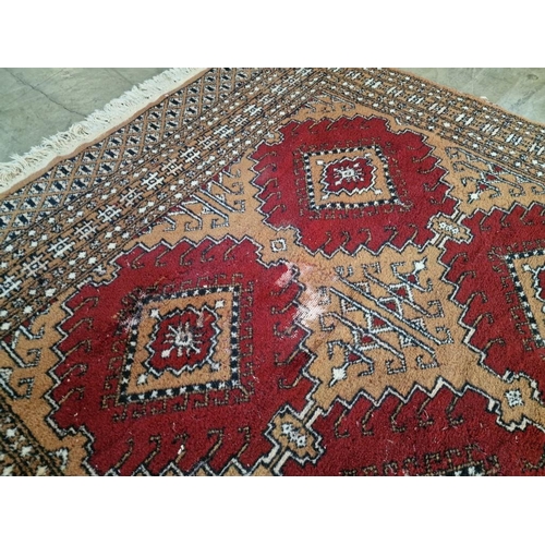 17 - Hand Woven Persian(?) Carpet in Traditional Pattern, (Approx.180 x 120cm)