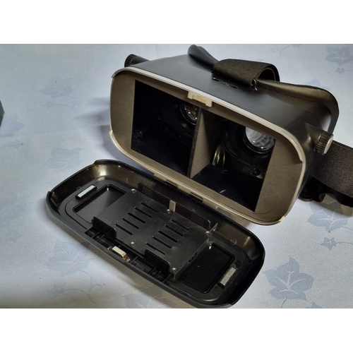 181 - 'J-Deal' Virtual Reality Headset with Box, Look Unused