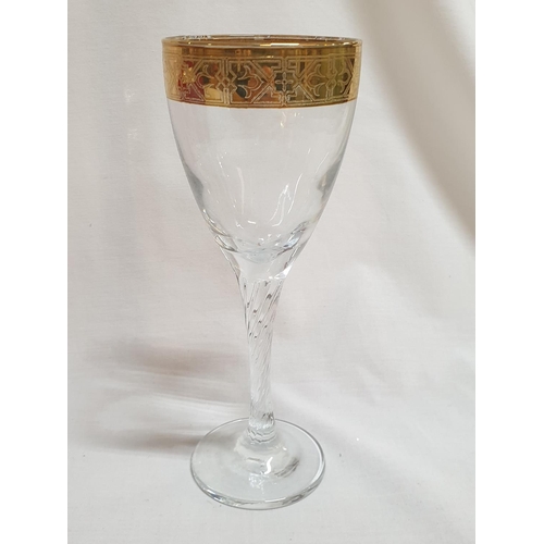 456 - 6 x Wine Glasses with Twisted Leg and Golden Engraved Rim in Display Box