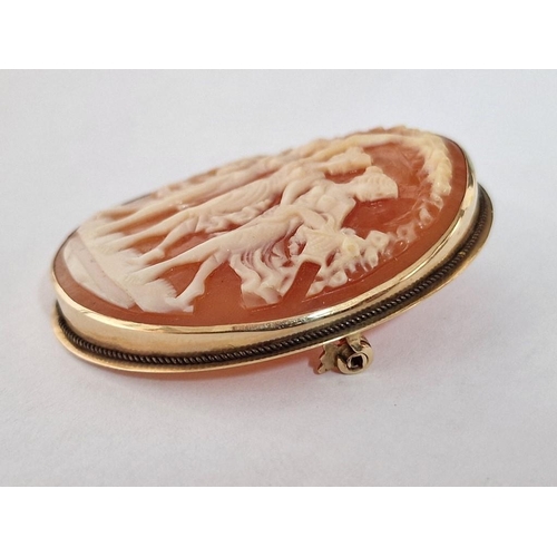 139 - Vintage Cameo Broach / Pendant with 3 x Female Figures, Set in 14ct Gold, (Approx. 43 x 33mm Overall... 